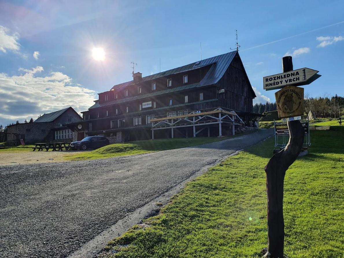 Lyzarska Bouda Hotel Pec pod Snezkou Exterior photo